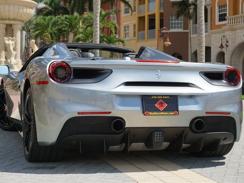Used 2018 Ferrari 488 Spider RWD image 47
