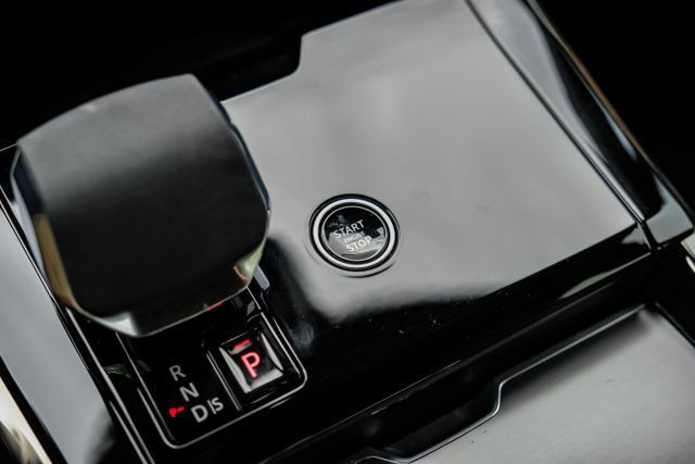 Used 2024 Land Rover Range Rover Sport Dynamic SE AWD/4WD image 23