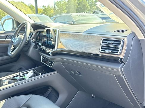 New 2026 Volkswagen Atlas SE AWD/4WD image 23