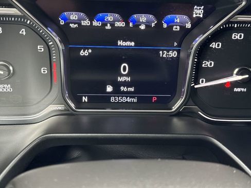 Used 2021 GMC Yukon SLT w/ SLT Luxury Plus Package AWD/4WD image 12