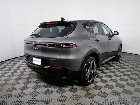 New 2026 Alfa Romeo Tonale w/ Red Premium Package AWD/4WD image 30
