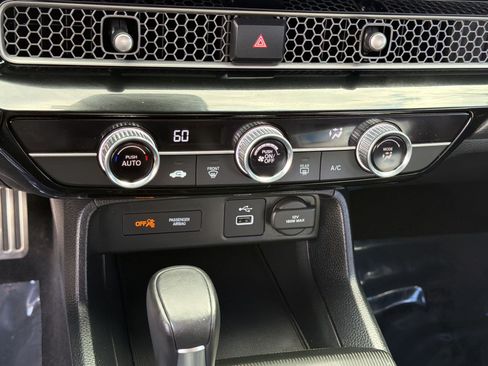 Used 2024 Honda Civic Sport image 18