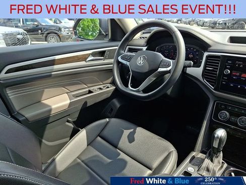 Used 2023 Volkswagen Atlas SE w/ Black Wheel Package AWD/4WD image 14