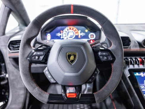 Used 2024 Lamborghini Huracan Sterrato AWD/4WD image 39