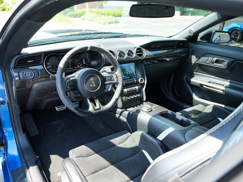 Used 2021 Ford Mustang Shelby GT500 w/ Carbon Fiber Track Pack RWD image 15