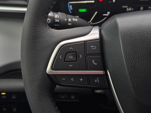 Certified 2026 Toyota Sienna XLE FWD image 23