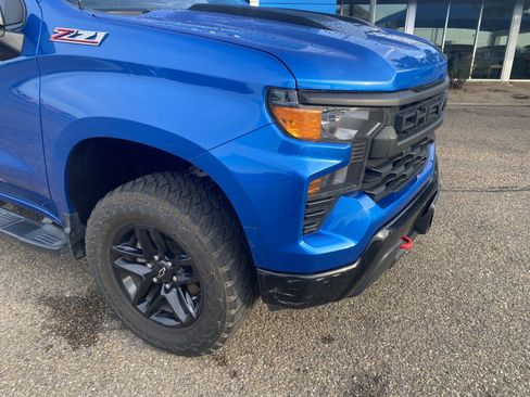 Used 2022 Chevrolet Silverado 1500 Custom Trail Boss AWD/4WD image 2