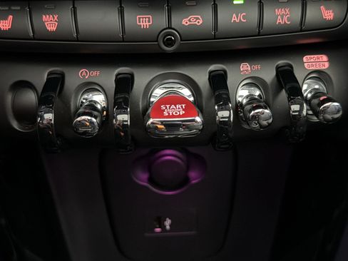 Used 2024 MINI Cooper S FWD image 18