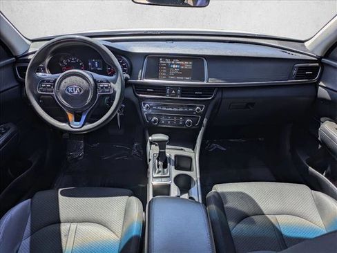 Used 2018 Kia Optima LX FWD image 16