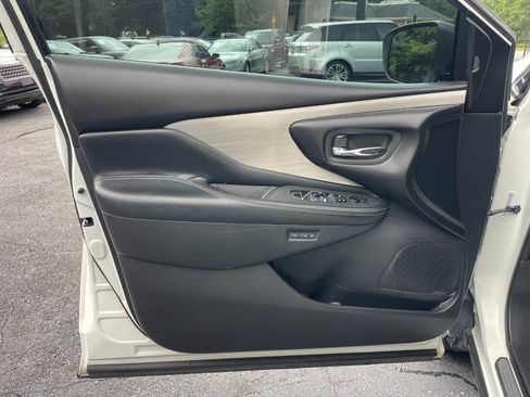 Used 2017 Nissan Murano Platinum w/ Platinum Technology Package FWD image 24