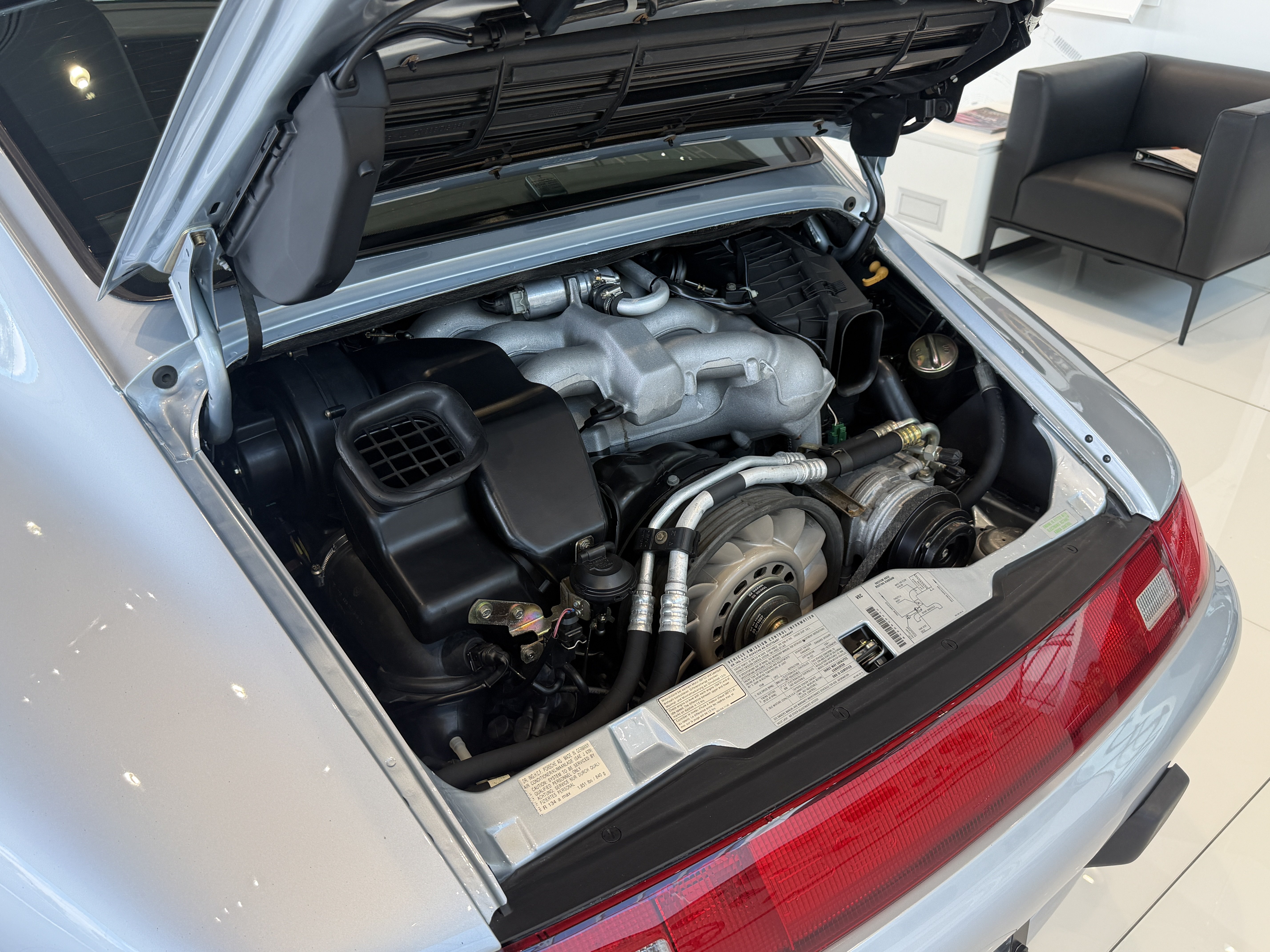 Used 1996 Porsche 911 Carrera 4S AWD/4WD image 24