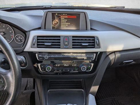 Used 2017 BMW 320i xDrive 320i xDrive image 12