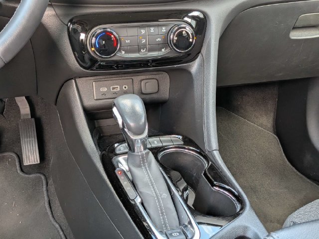Used 2023 Buick Encore GX Preferred w/ Cold Weather Comfort Package FWD image 18