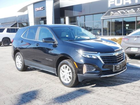 Certified 2022 Chevrolet Equinox LT image 2