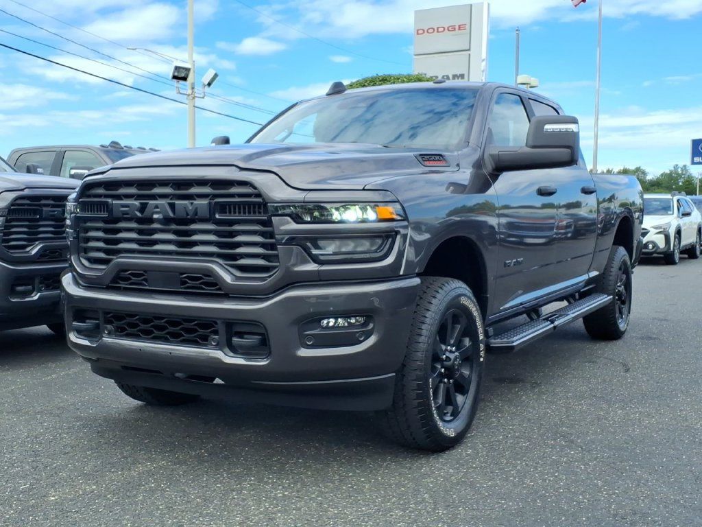 Used 2025 RAM 2500 Big Horn AWD/4WD image 3