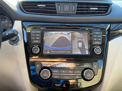 Used 2018 Nissan Rogue Sport SV w/ SV Technology Package image 27