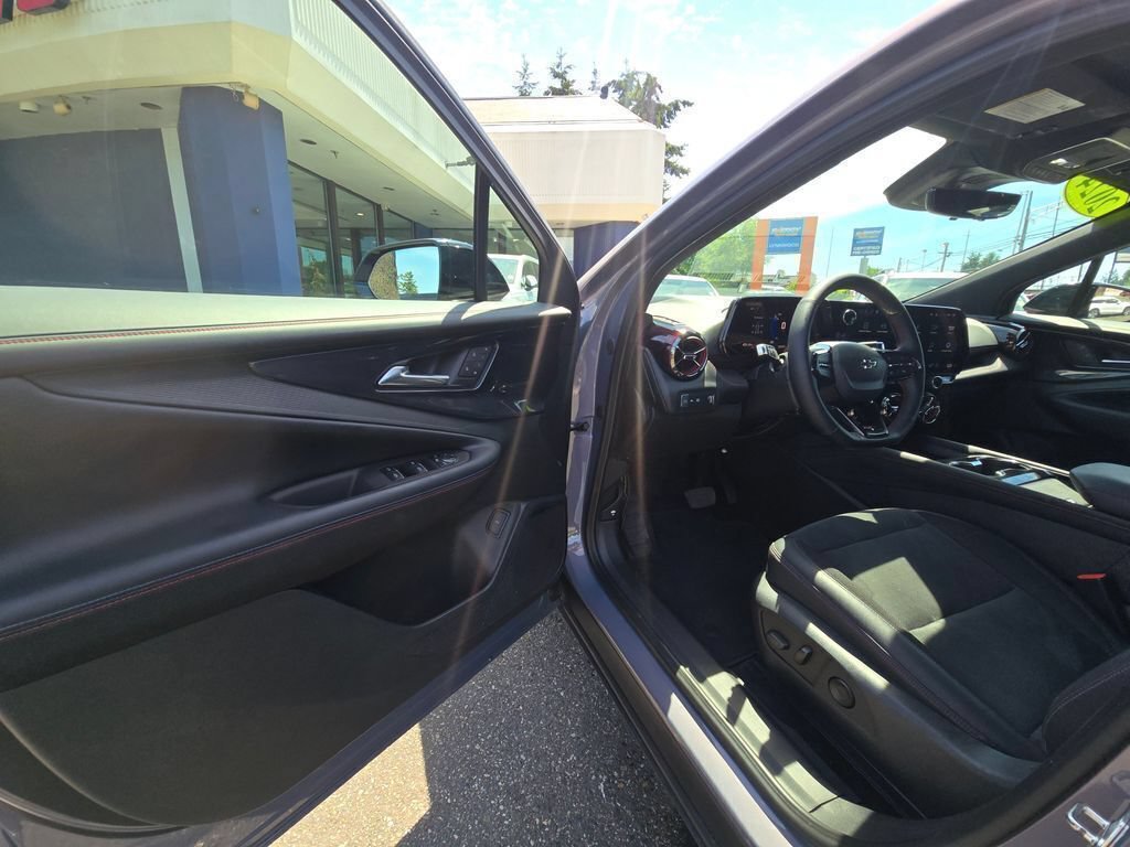 Used 2024 Chevrolet Blazer EV RS AWD/4WD image 20