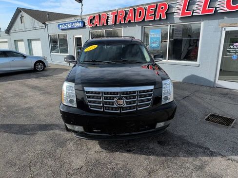 Used 2014 Cadillac Escalade Premium image 4