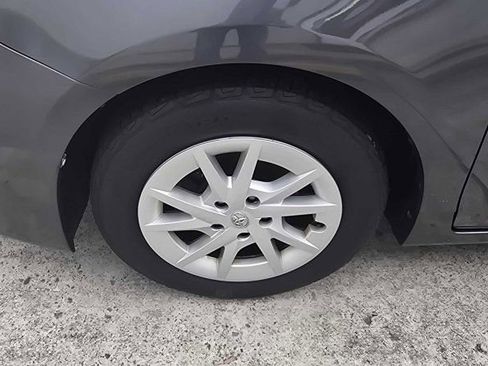 Used 2012 Toyota Prius V Five image 9