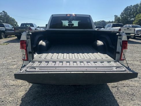 Used 2024 RAM 2500 Big Horn AWD/4WD image 18