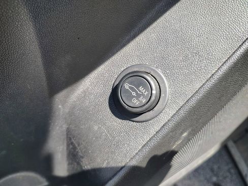 Used 2021 Chevrolet Equinox LT AWD/4WD image 9
