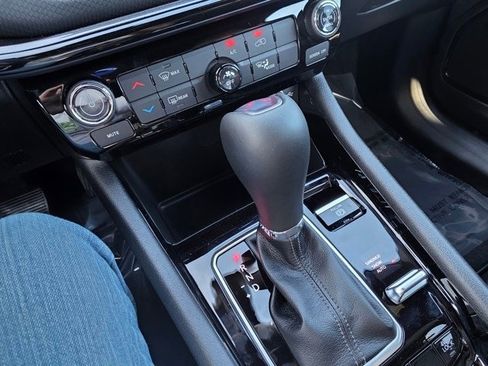 New 2026 Jeep Compass Latitude image 16