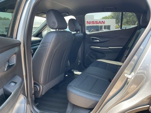 Used 2025 Buick Envista Preferred FWD image 10