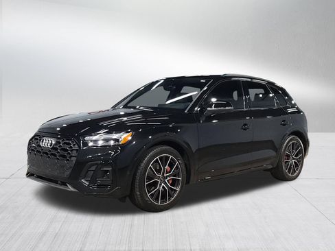 Certified 2024 Audi SQ5 Prestige AWD/4WD image 3