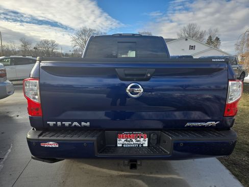 Used 2017 Nissan Titan PRO-4X image 5