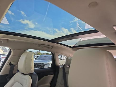 New 2026 Lincoln Corsair Reserve FWD image 24