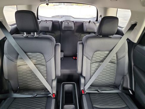 New 2025 Nissan Pathfinder SV image 22