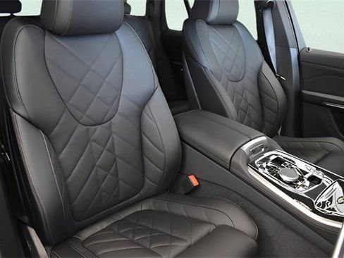 New 2026 BMW X5 xDrive50e AWD/4WD image 9