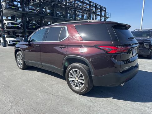 Used 2022 Chevrolet Traverse LT image 6