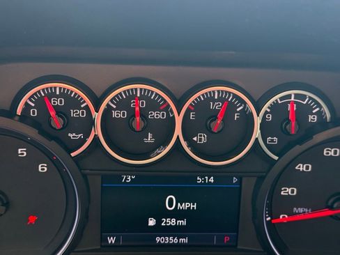 Used 2021 Chevrolet Tahoe LT image 16