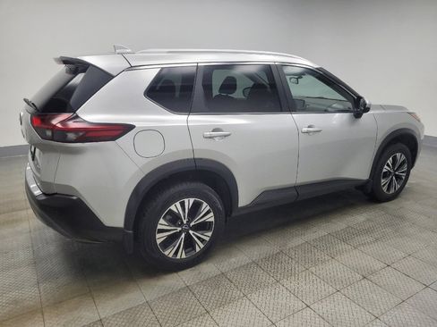 Used 2022 Nissan Rogue SV w/ SV Premium Package image 10