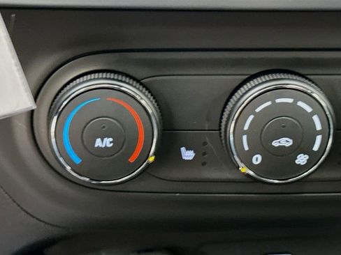 New 2026 Chevrolet Trax RS image 20