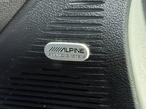 Used 2017 Dodge Challenger R/T RWD image 19
