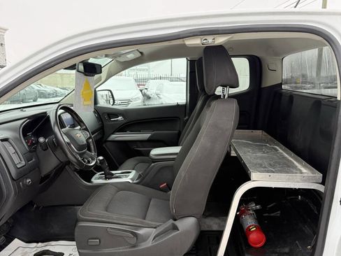 Used 2021 Chevrolet Colorado LT w/ Fleet Safety Package image 14