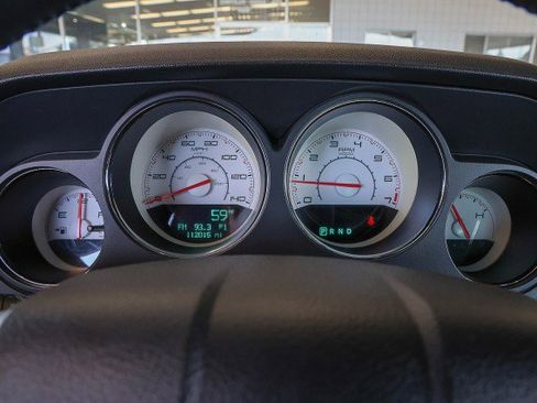 Used 2013 Dodge Challenger SXT image 19