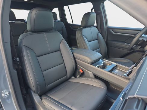 Used 2024 GMC Acadia Elevation w/ LPO, Floor Liner Package image 12