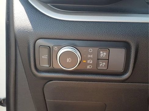 Used 2020 Ford Explorer XLT w/ Equipment Group 202A AWD/4WD image 15