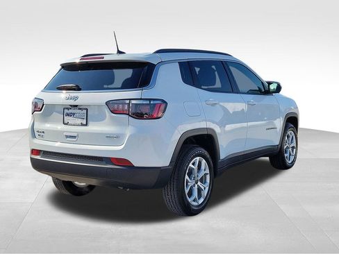 New 2026 Jeep Compass Latitude image 4