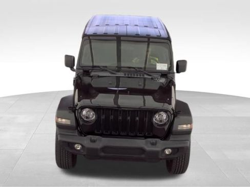 Used 2022 Jeep Wrangler Unlimited Sport AWD/4WD image 3