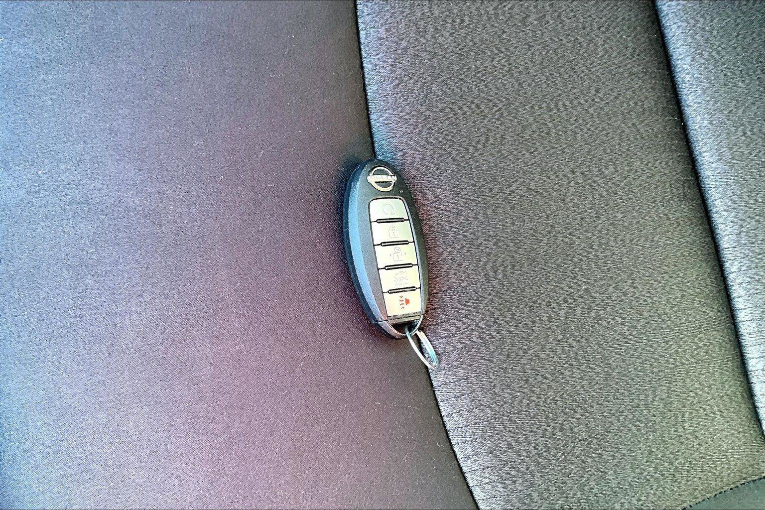 Used 2025 Nissan Altima 2.5 SV FWD image 34
