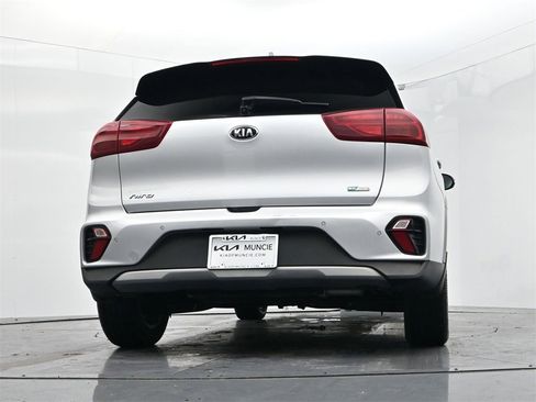 Used 2020 Kia Niro EX Premium image 40