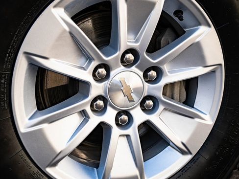 Used 2023 Chevrolet Silverado 1500 W/T w/ WT Value Package image 8