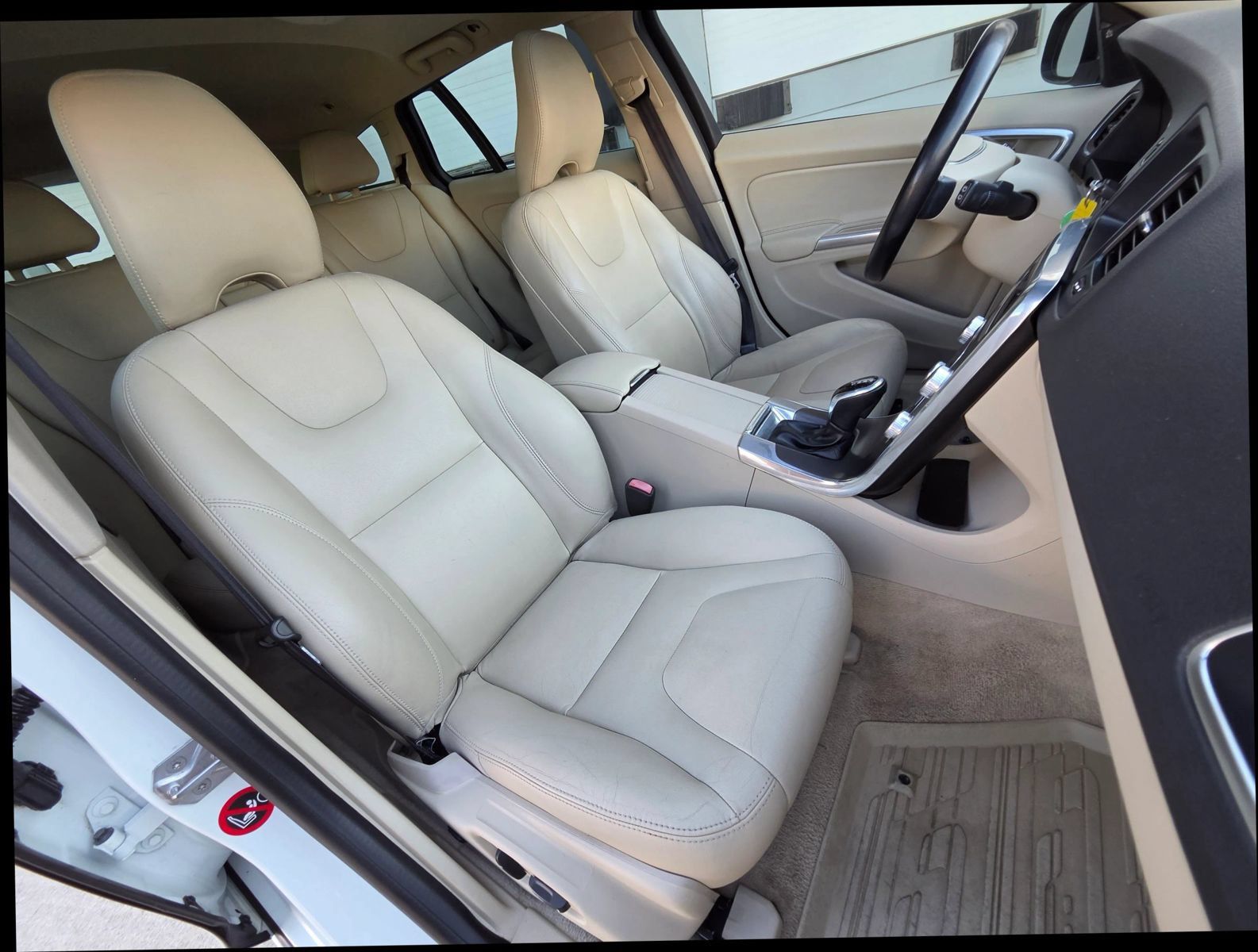 Used 2015 Volvo V60 T5 Premier FWD image 21