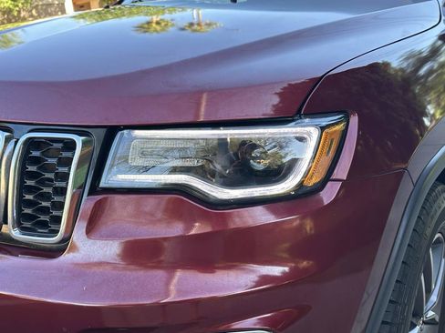 Used 2017 Jeep Grand Cherokee Limited w/ Luxury Group II image 51