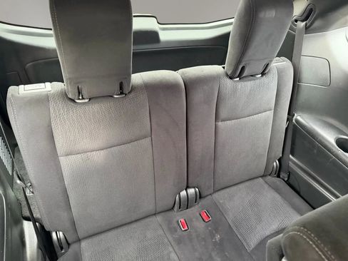 Used 2014 Nissan Pathfinder S image 16