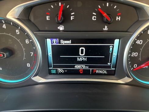 Used 2019 Chevrolet Traverse Premier w/ Driver Confidence II Package image 16